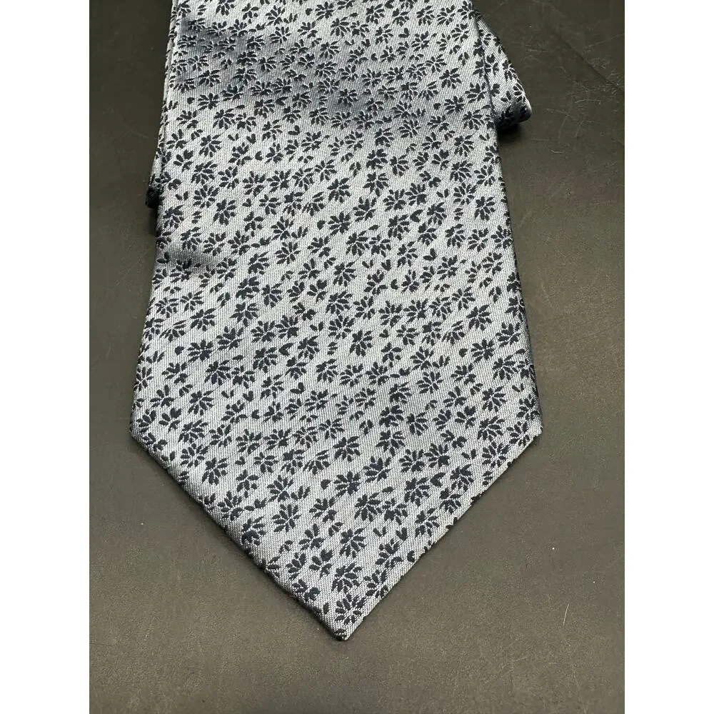 Banana Republic Silk Tie‎ Blue Preppy Classy Made in Italy